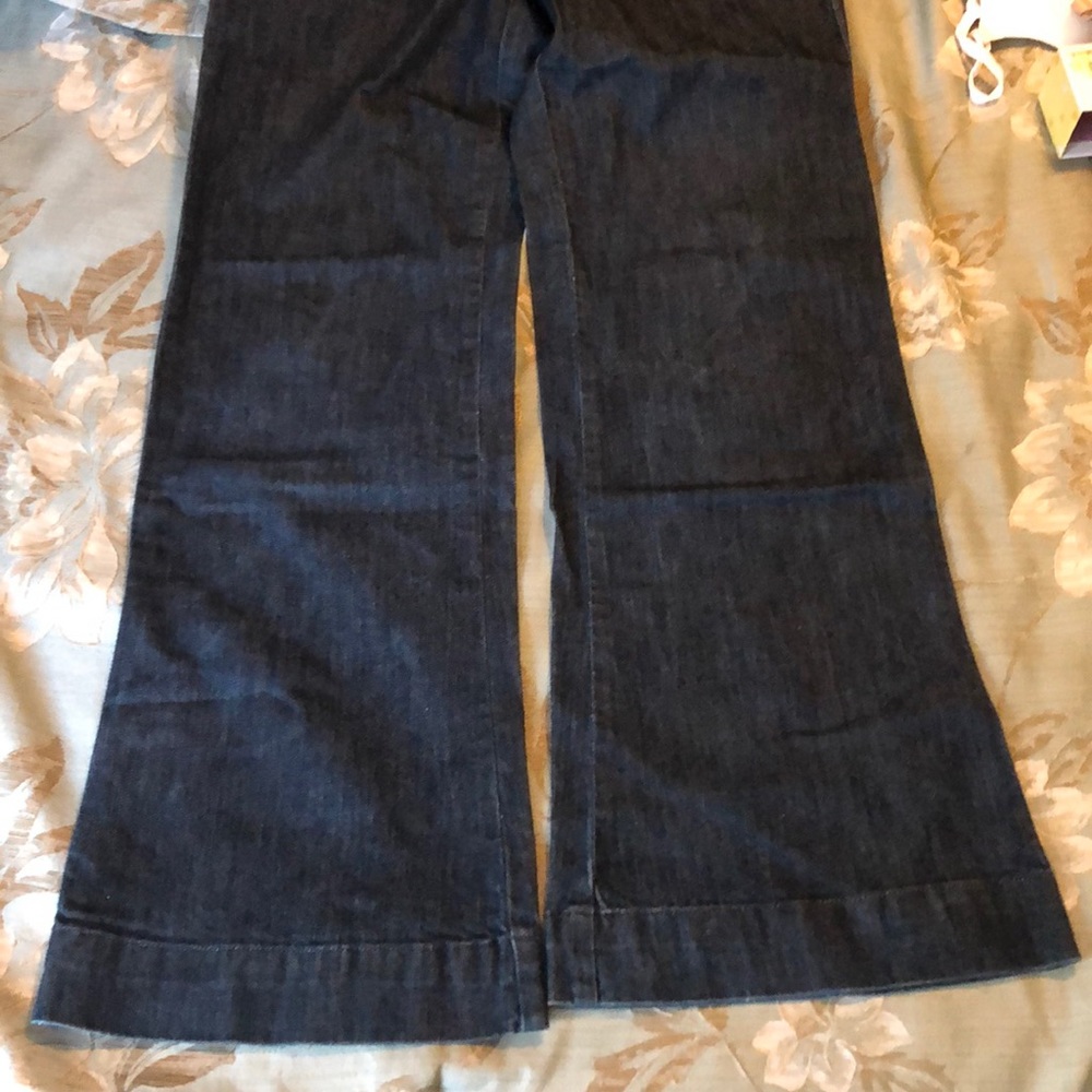 Women’s Dark wash jeans! - Picture 4 of 4